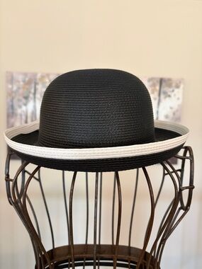 Betmar Vintage Breton Style Black White Woven Hat Never Worn Adorable